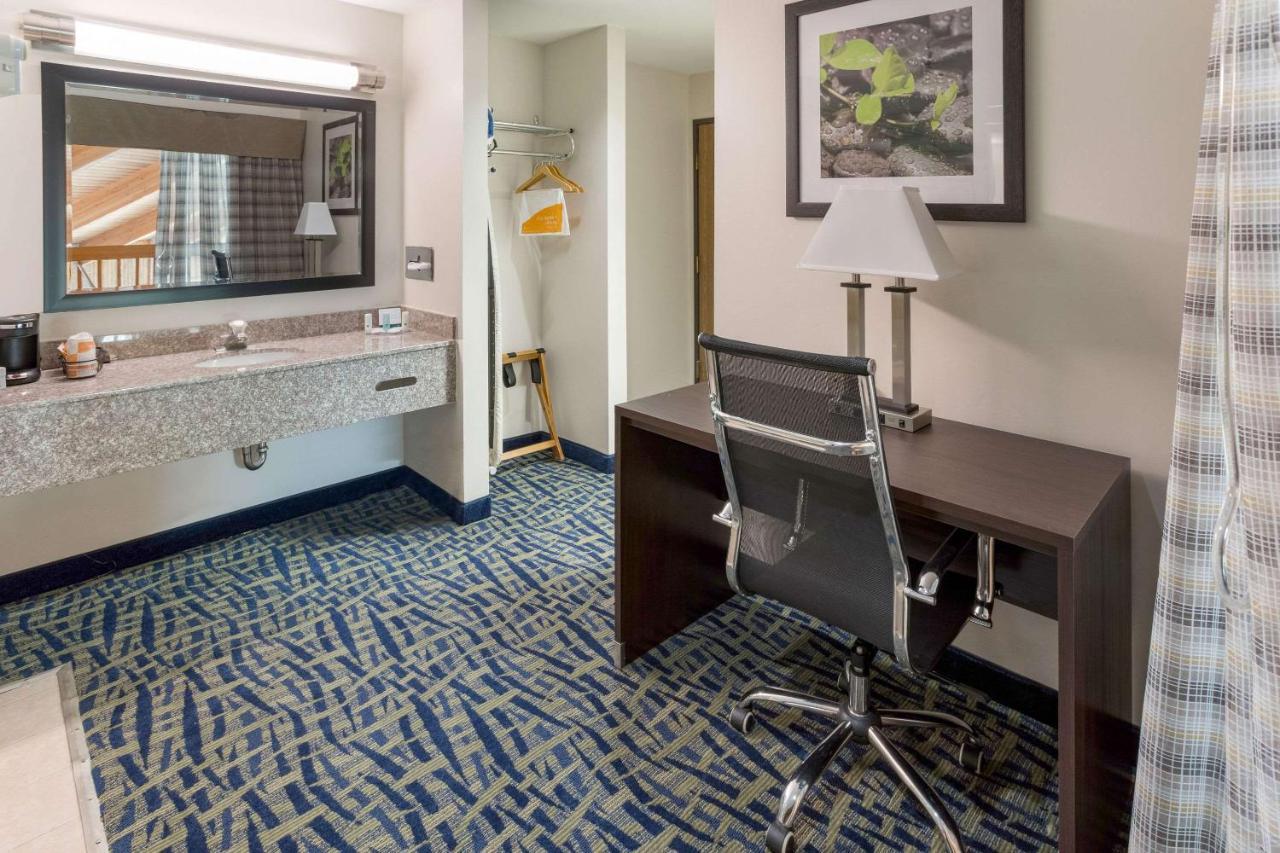 Quality Inn Rochelle Exterior photo